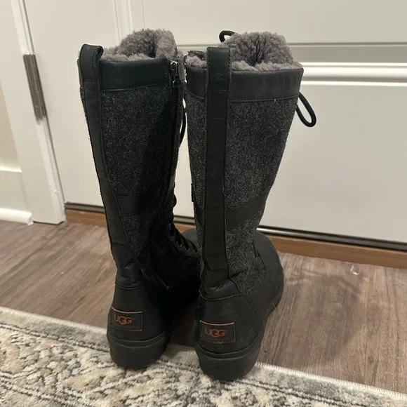 UGG Elvia Tall Boots Size 10 Women’s Great Condition Black Wool Lined Rubber - Picture 5 of 9